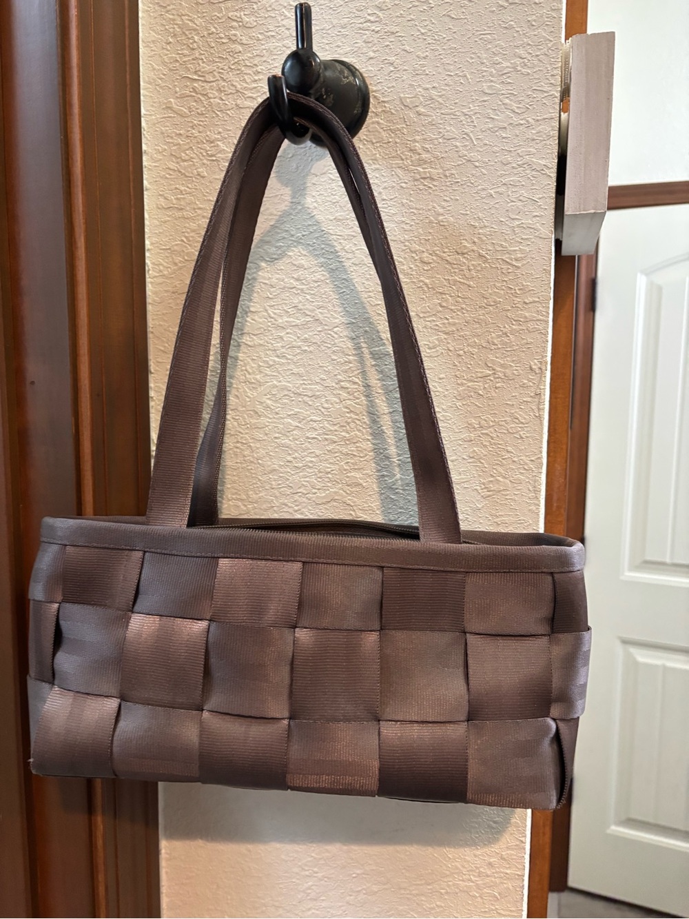 Harveys Woven Shoulder Bag in Brown
